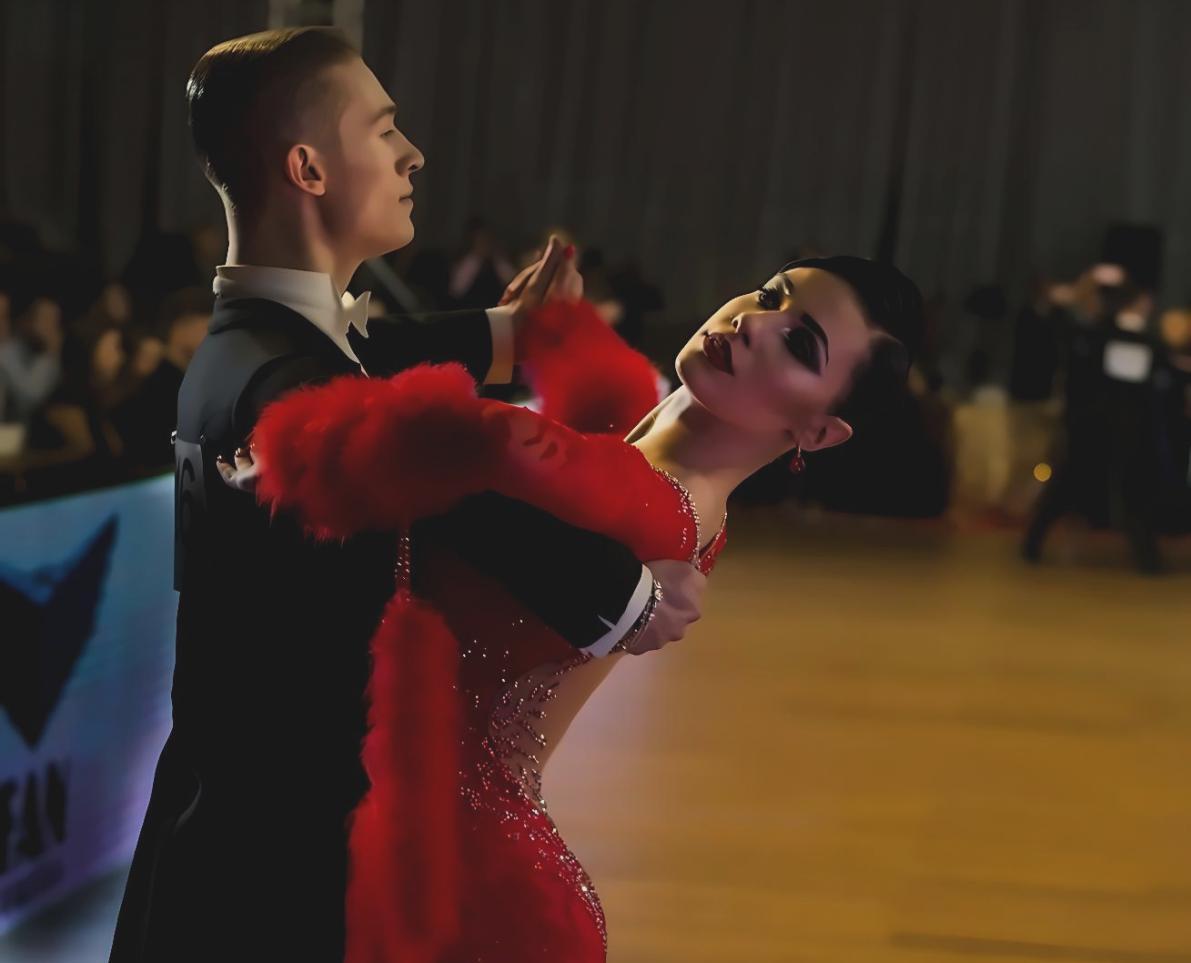 Sesión grupal de danza corporativa en Madrid